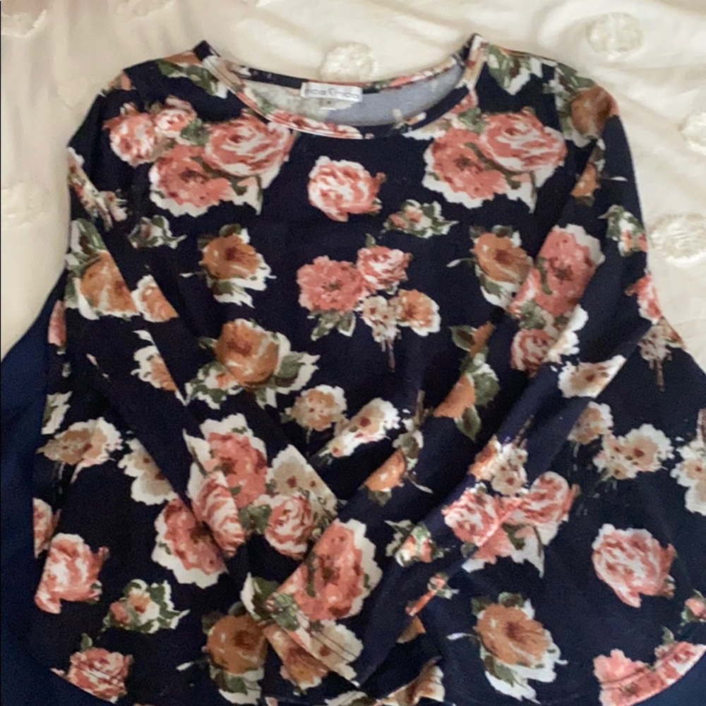 Flowy Floral Top with pretty back